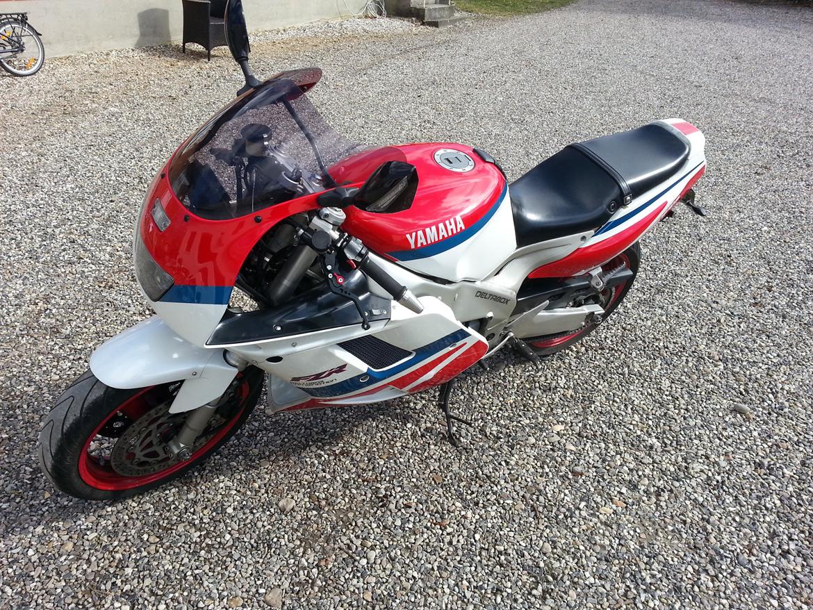 Yamaha FZR1000 billede 9