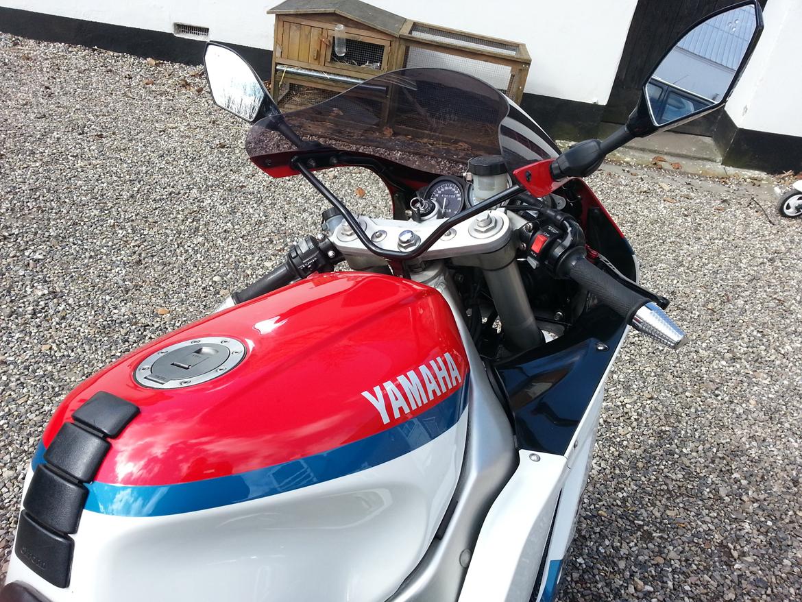 Yamaha FZR1000 billede 8