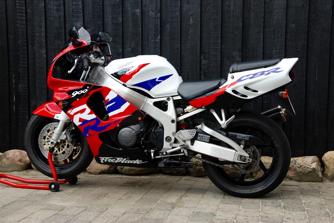 Honda CBR 900 rr billede 2