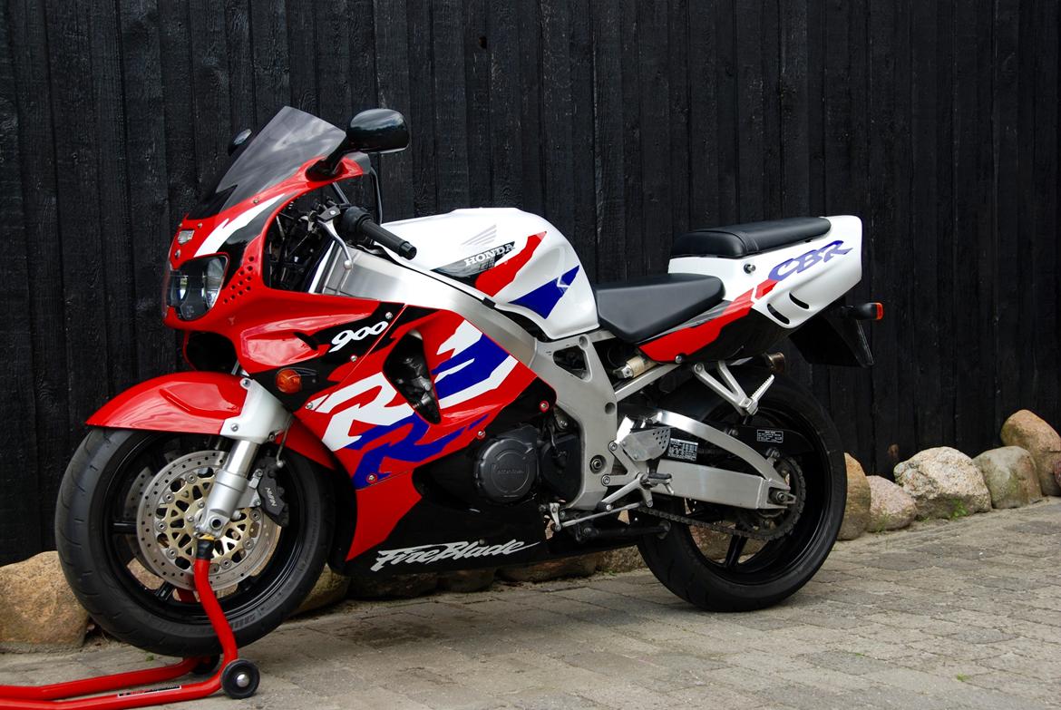 Honda CBR 900 rr billede 3