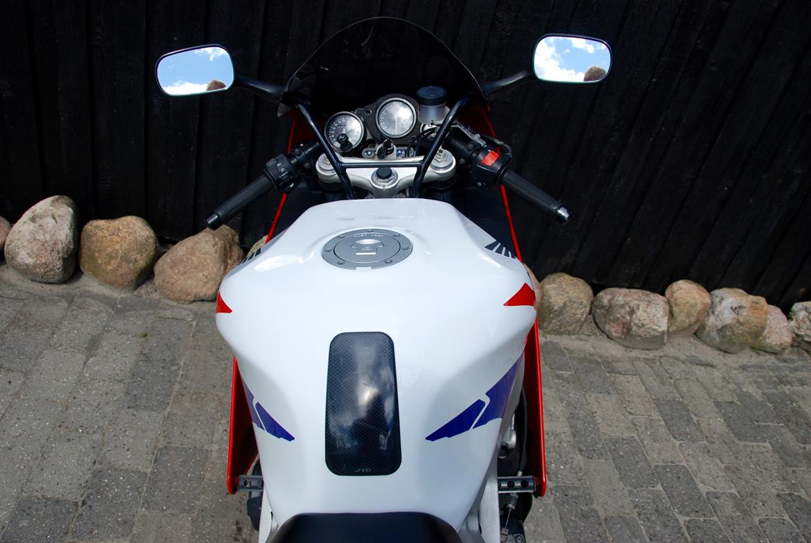 Honda CBR 900 rr billede 15