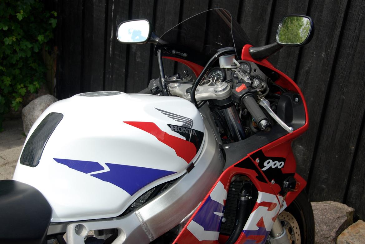 Honda CBR 900 rr billede 16