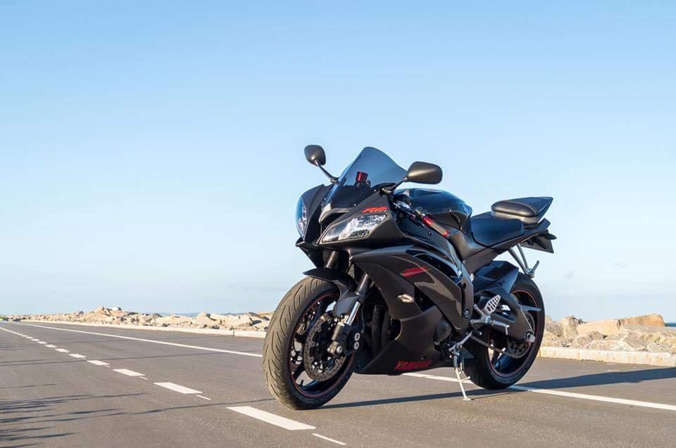 Yamaha YZF R6 RJ15 SOLGT billede 1