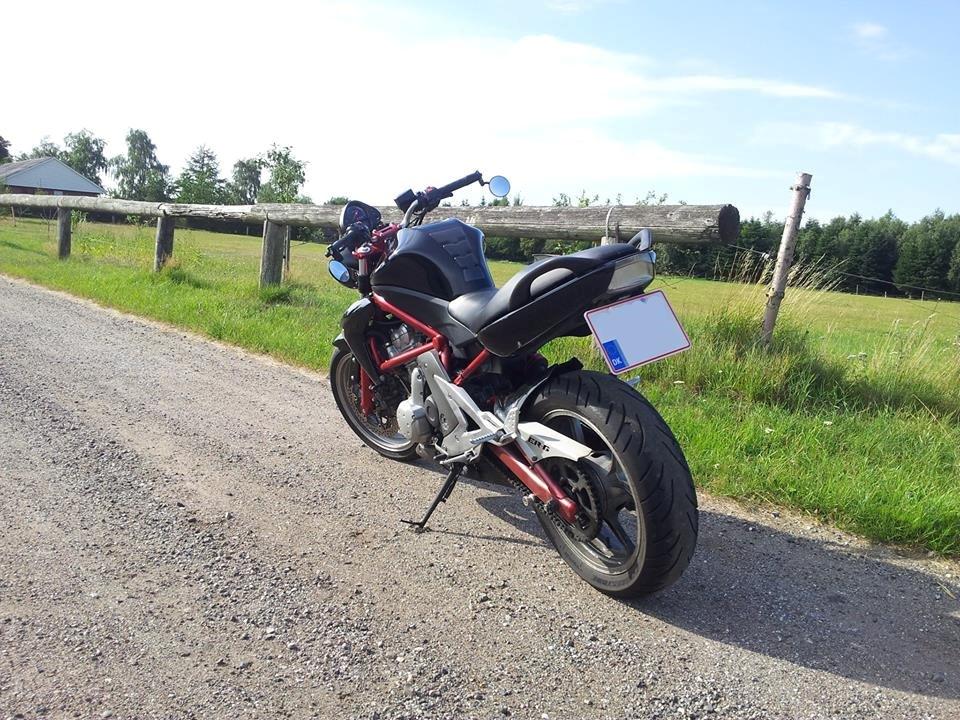 Kawasaki ER6N billede 3