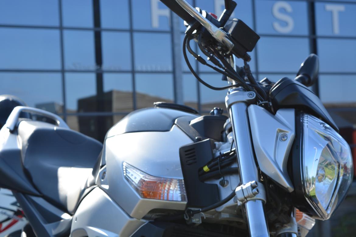 Suzuki GSR 600 billede 7