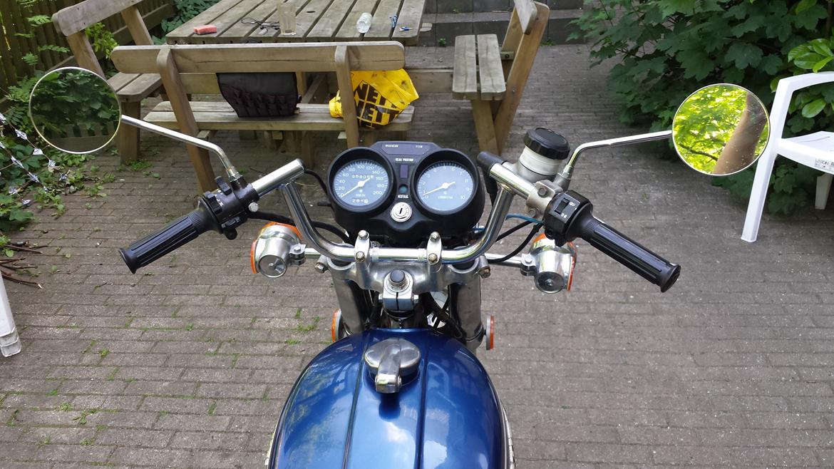 Suzuki GT 550 billede 10