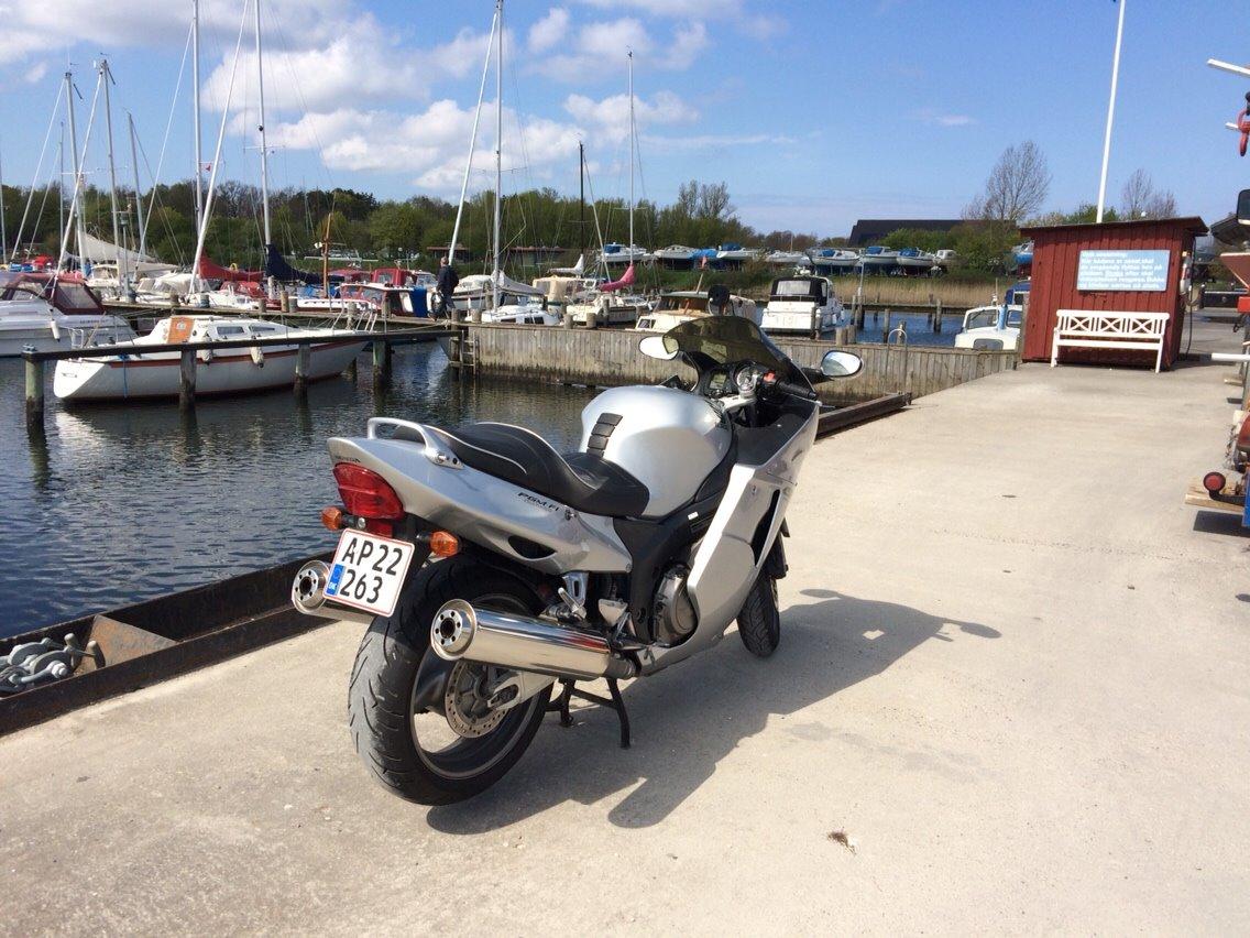 Honda Cbr 1100 xx blackbird billede 2