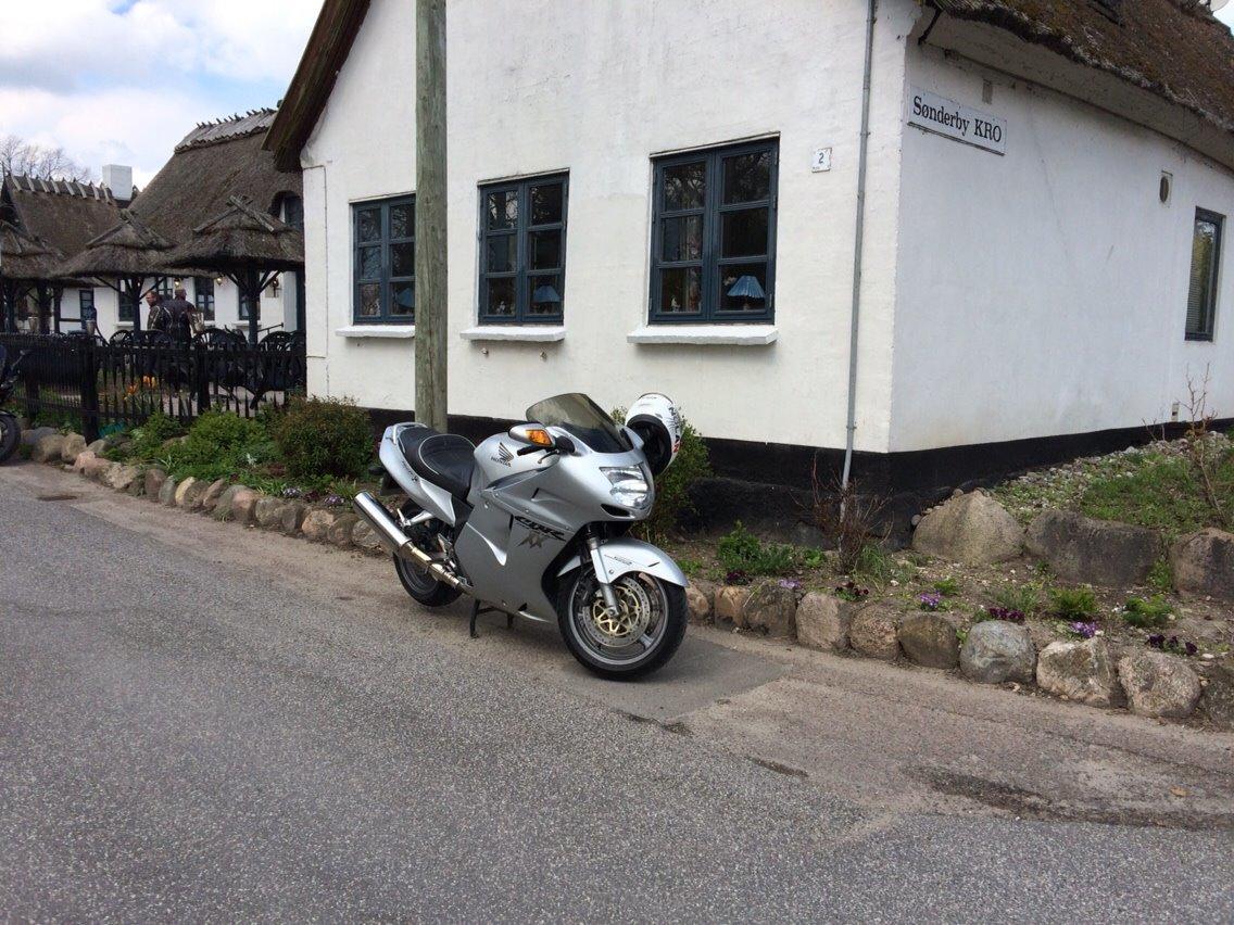 Honda Cbr 1100 xx blackbird billede 3