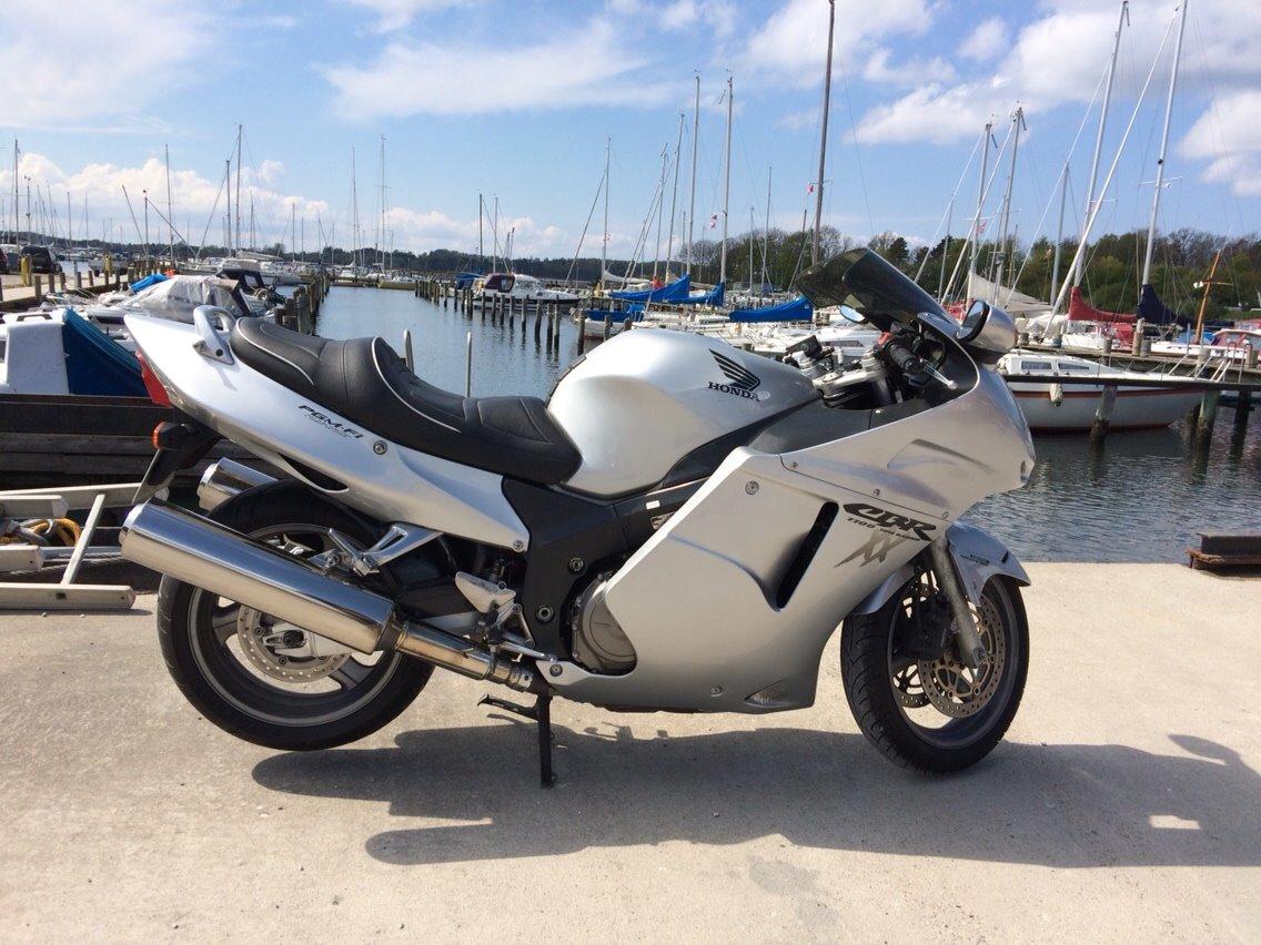 Honda Cbr 1100 xx blackbird billede 4