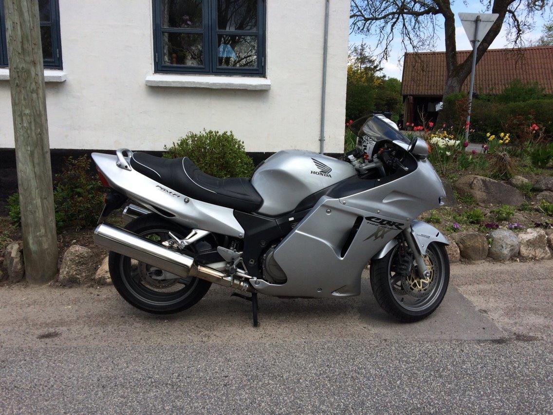 Honda Cbr 1100 xx blackbird billede 6