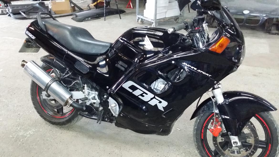 Honda CBR 1000 F (SOLGT) billede 4