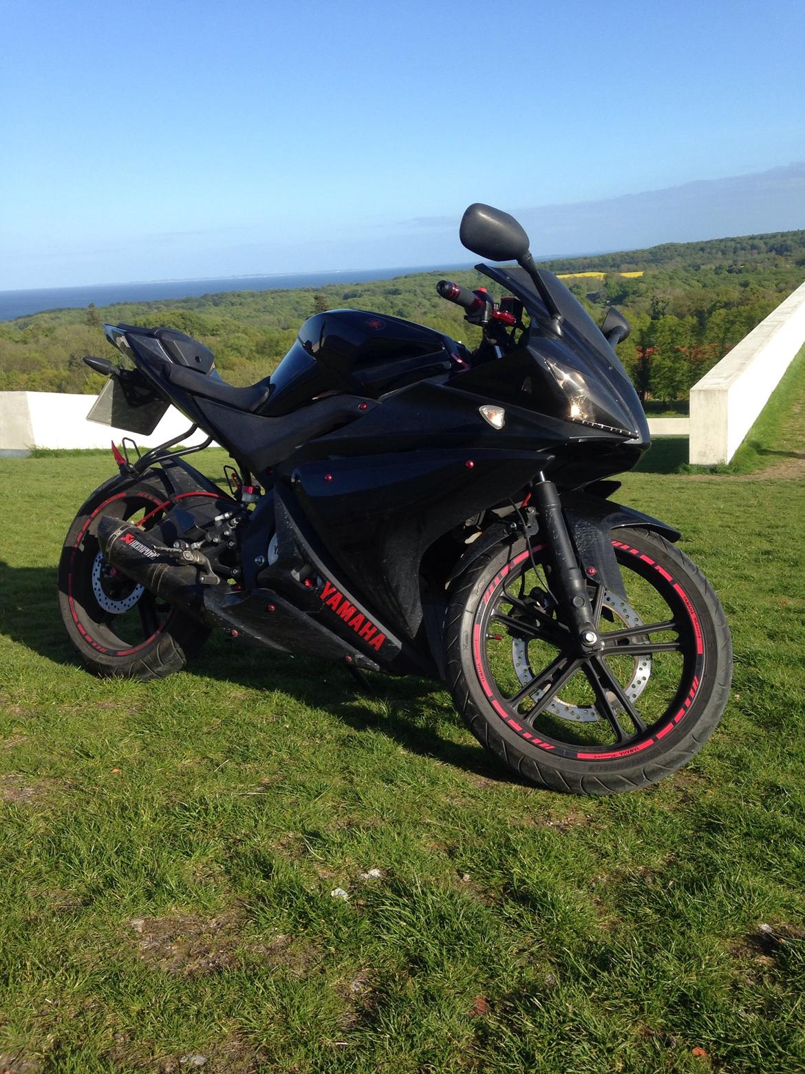 Yamaha Yzf r125 billede 11