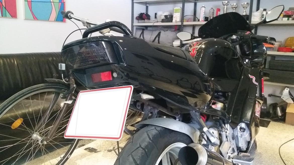 Honda CBR 600 F2 (solgt) - Sorttonet LED baglygte billede 10