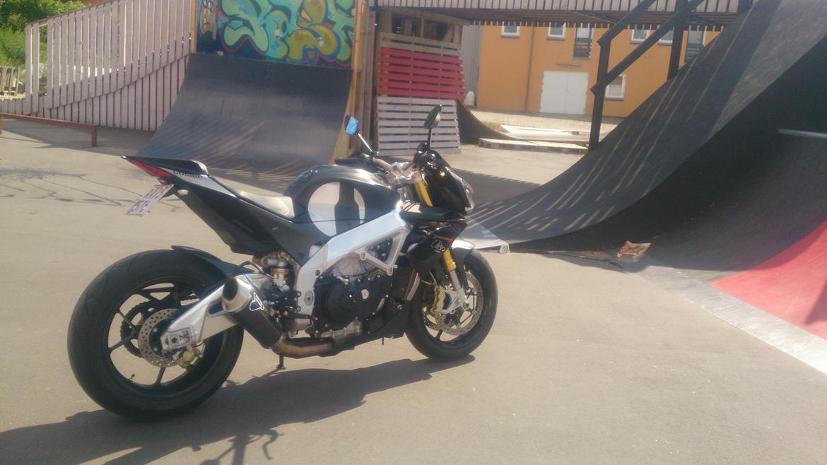 Aprilia tuono V4R APRC ABS (solgt) billede 19