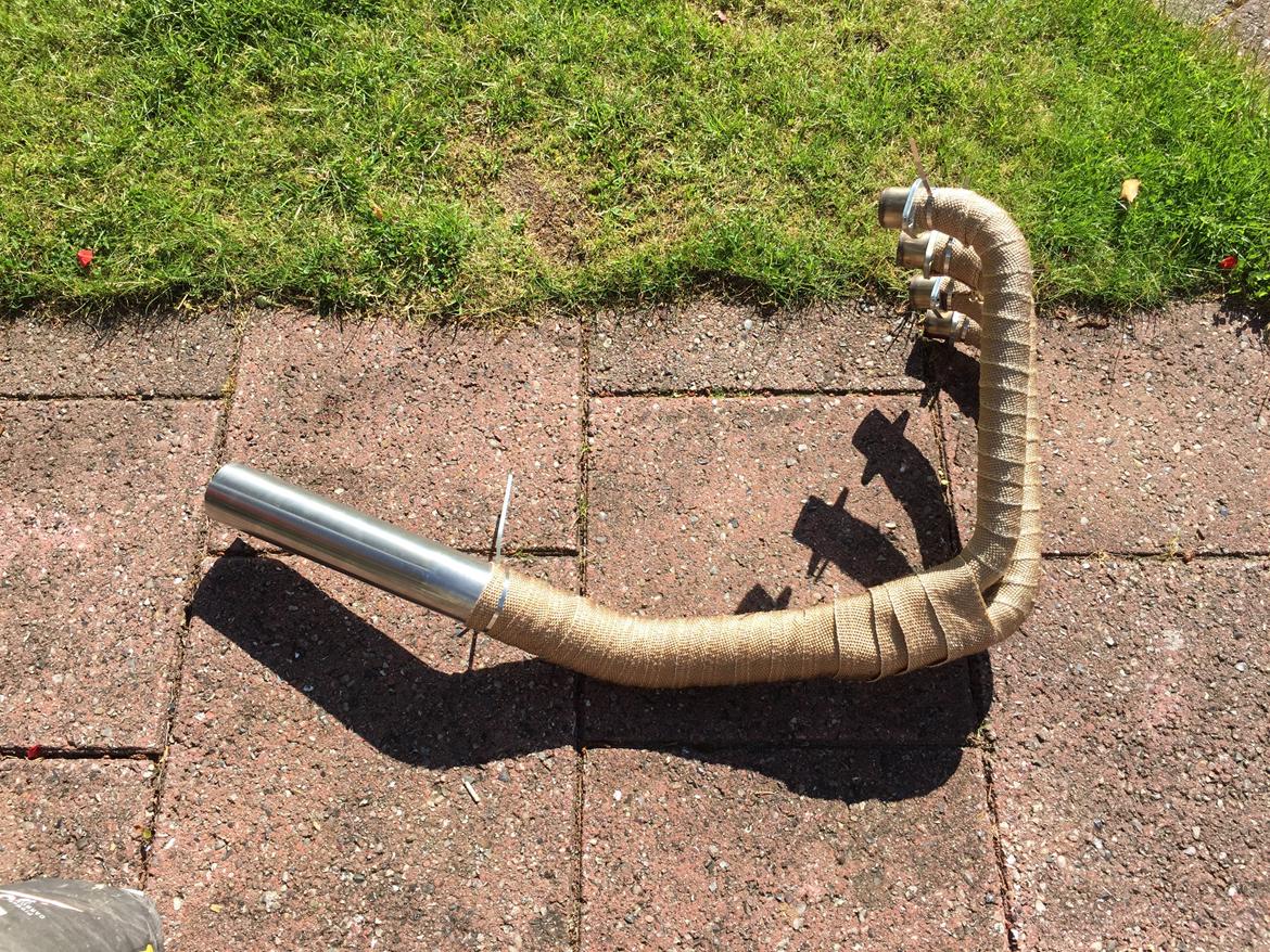 Honda CB 550 - Edition 2 - Netop viklet udstødningen ind med exhaust wrap billede 14