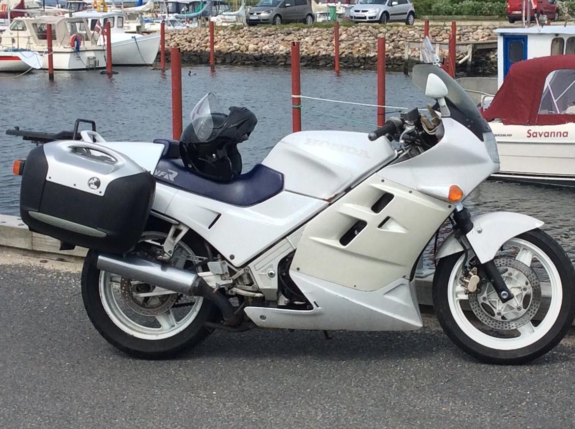 Honda VFR 750 F billede 10