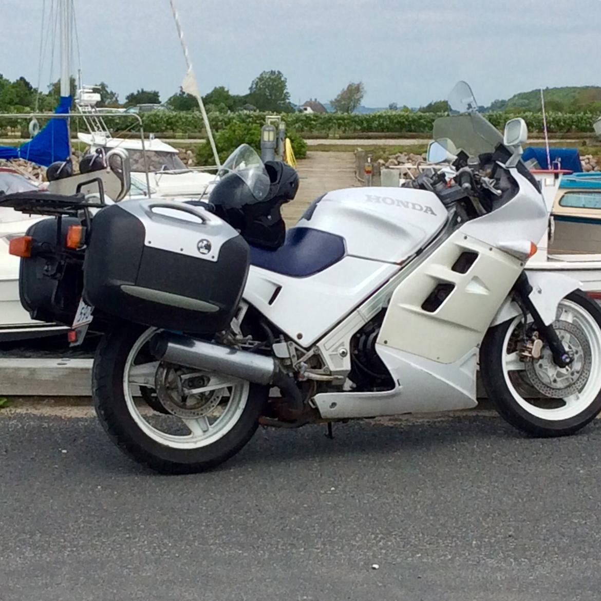 Honda VFR 750 F billede 11