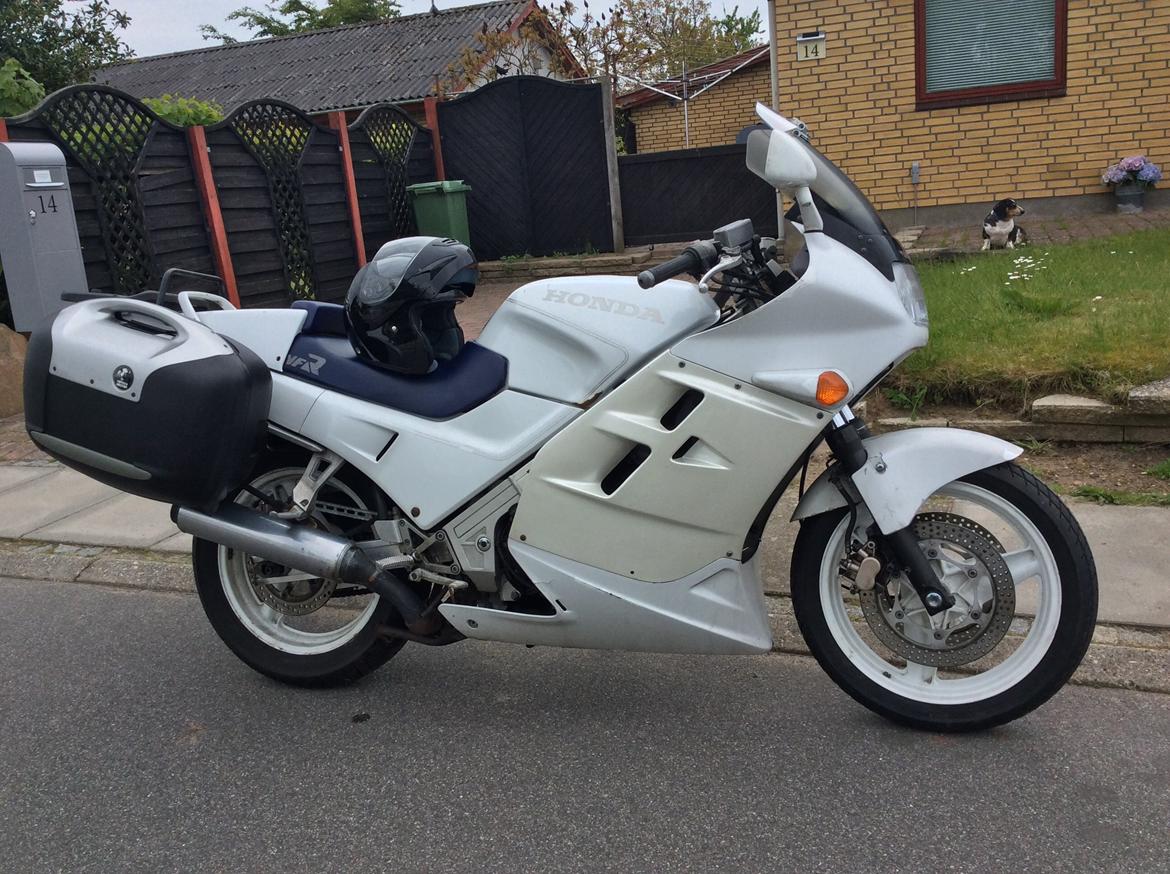 Honda VFR 750 F billede 8