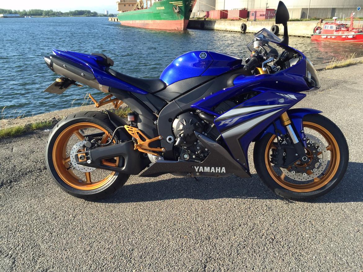 Yamaha R1 billede 17