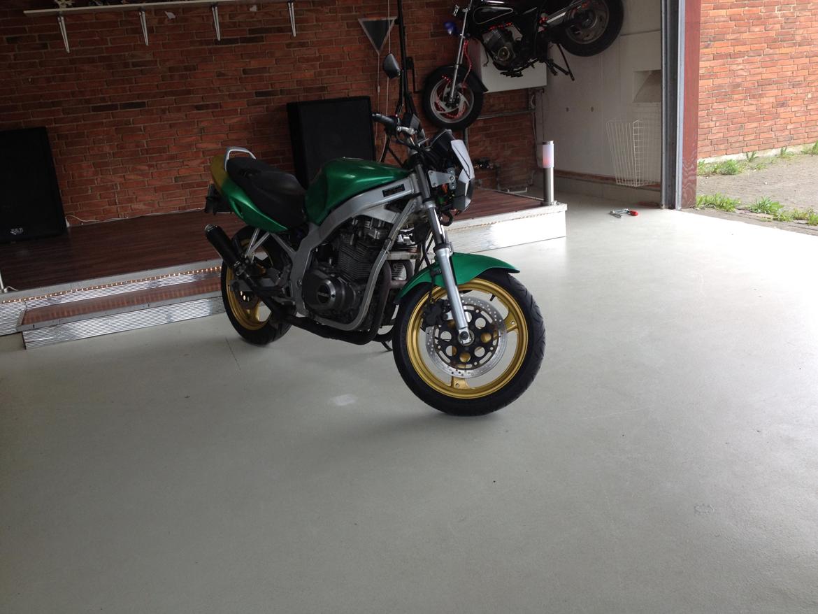 Suzuki gs500e billede 10