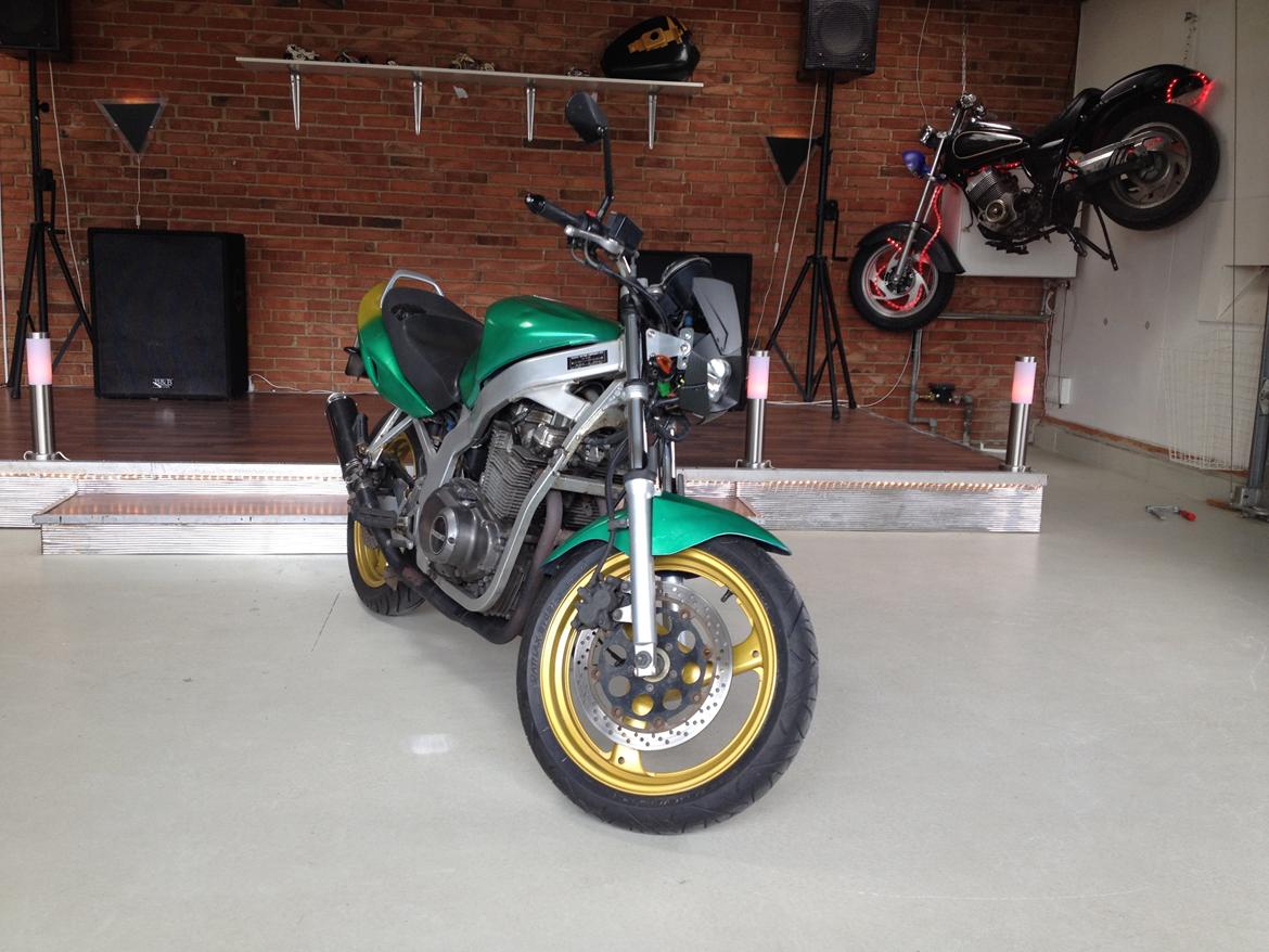 Suzuki gs500e billede 16