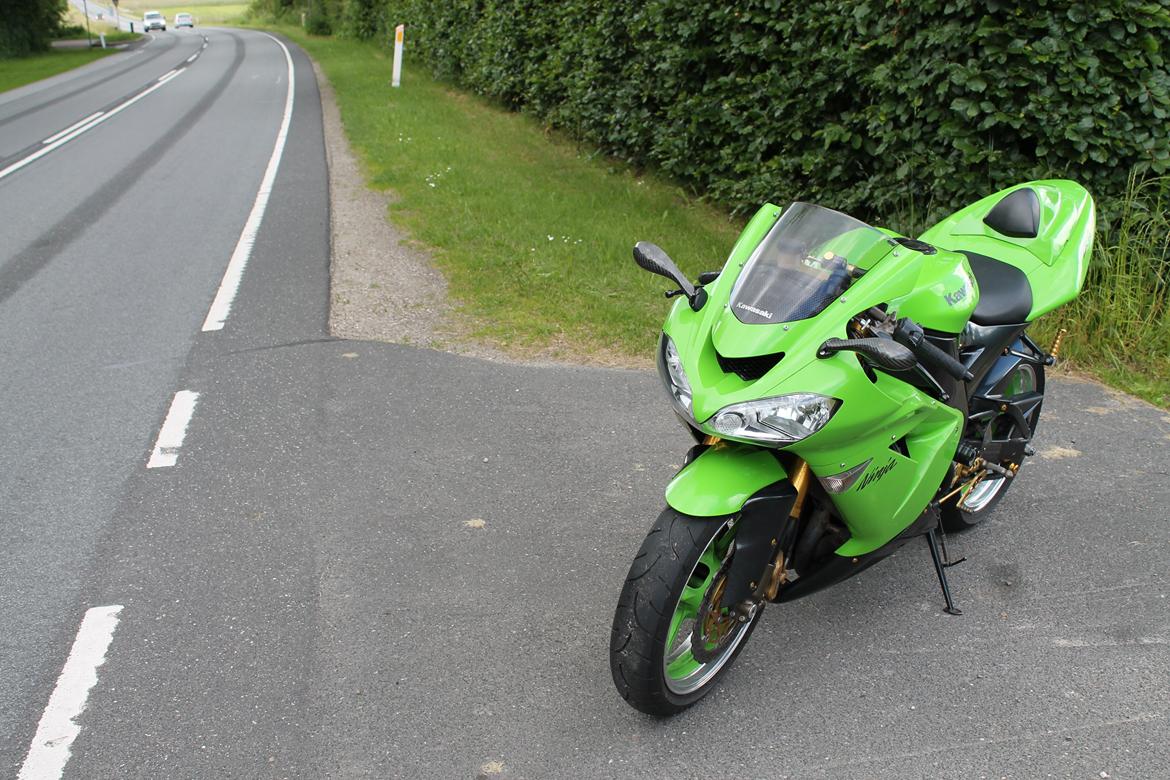 Kawasaki ZX10R TOTALSKADET billede 5