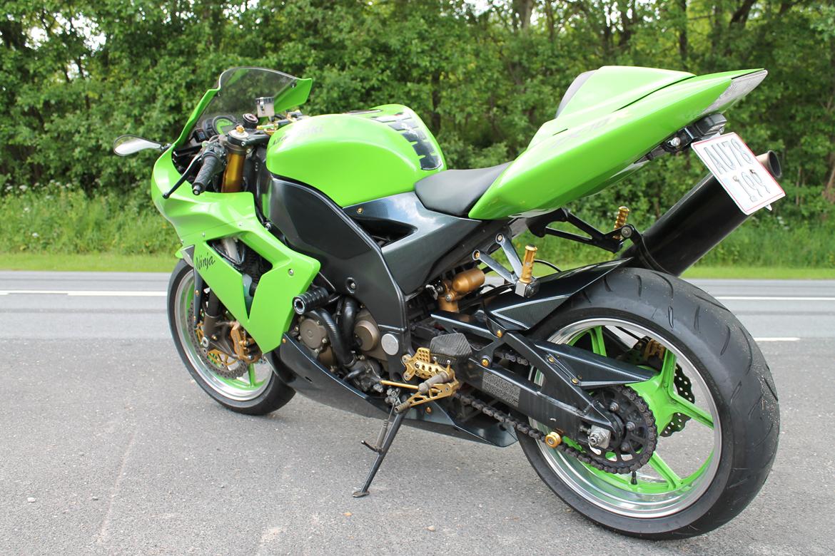 Kawasaki ZX10R TOTALSKADET billede 6