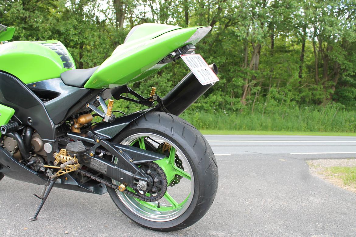 Kawasaki ZX10R TOTALSKADET billede 8