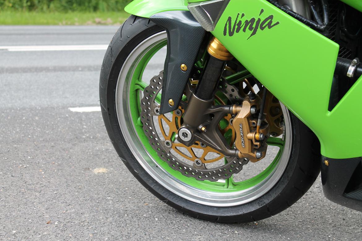 Kawasaki ZX10R TOTALSKADET billede 9
