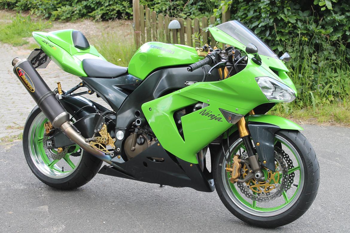 Kawasaki ZX10R TOTALSKADET billede 10
