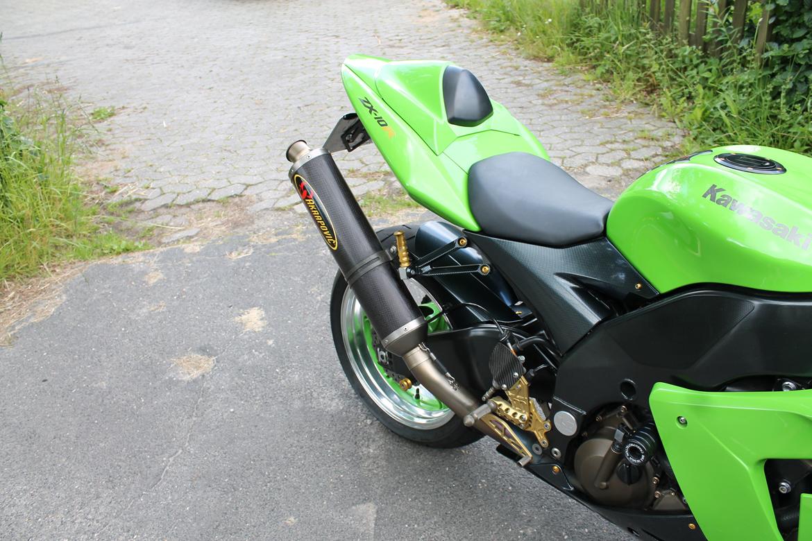 Kawasaki ZX10R TOTALSKADET billede 11