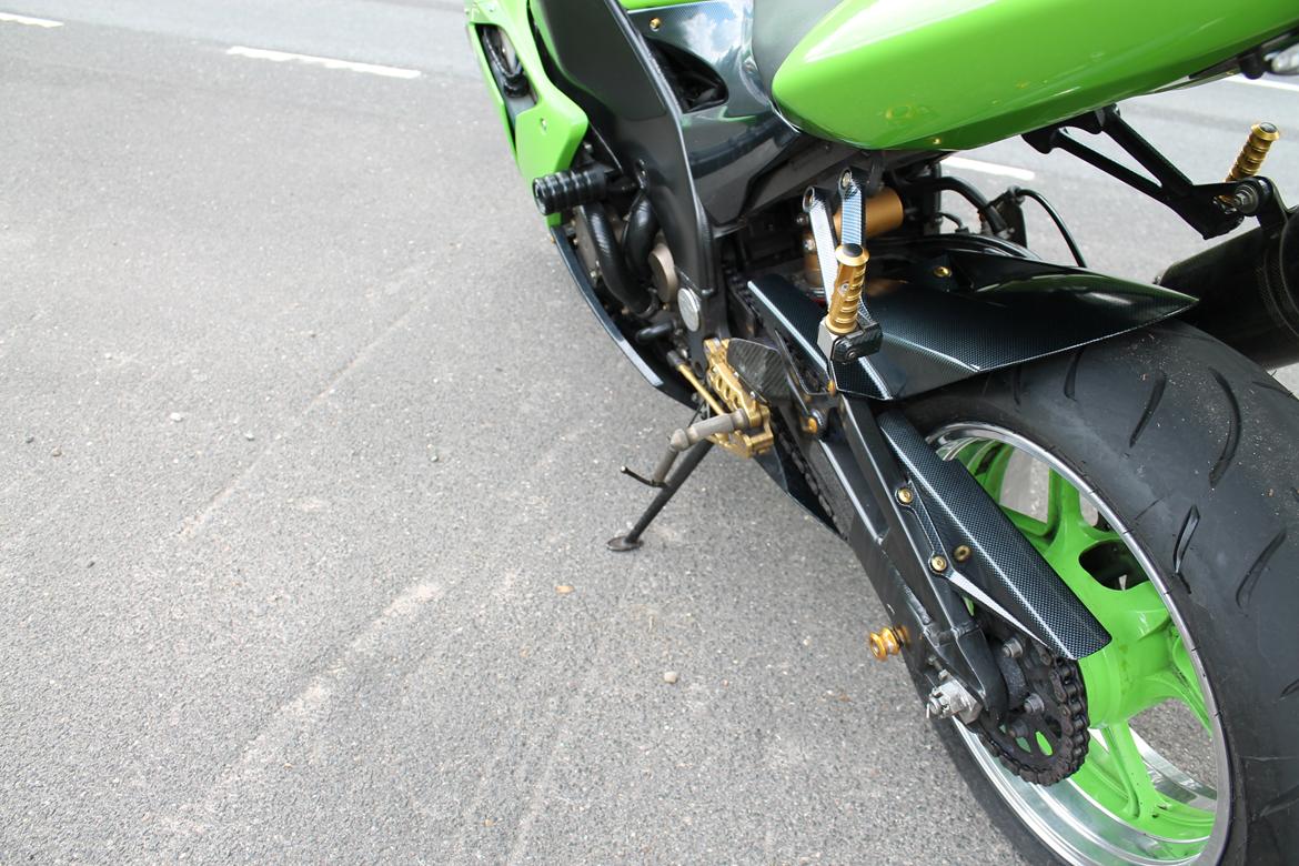 Kawasaki ZX10R TOTALSKADET billede 12
