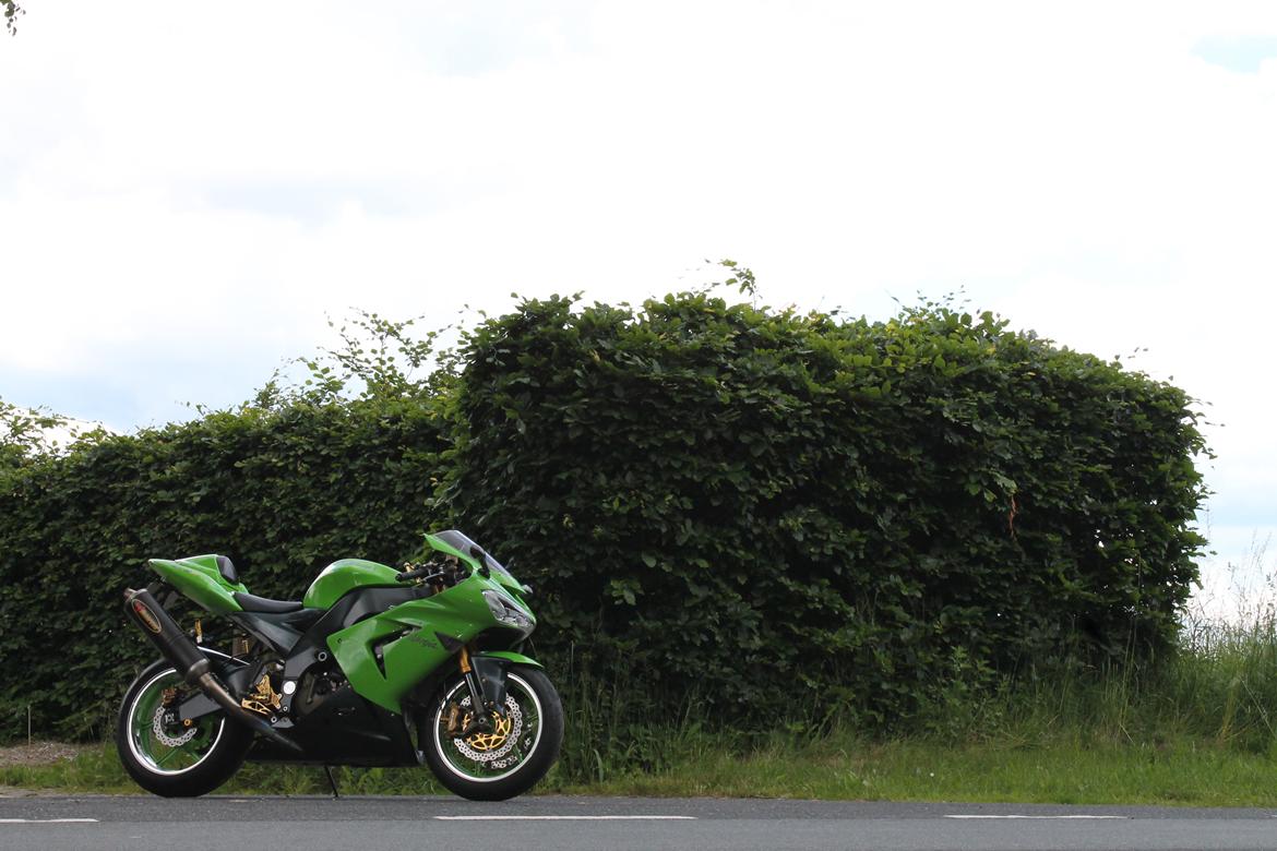 Kawasaki ZX10R TOTALSKADET billede 19