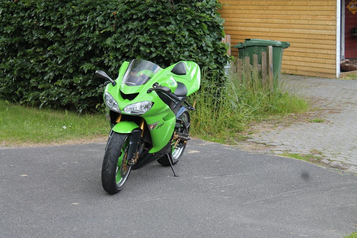Kawasaki ZX10R TOTALSKADET billede 20