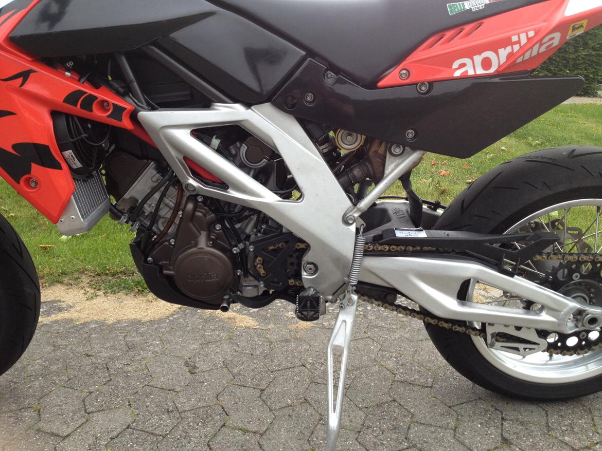 Aprilia SXV 550 Motard (Solgt) billede 13