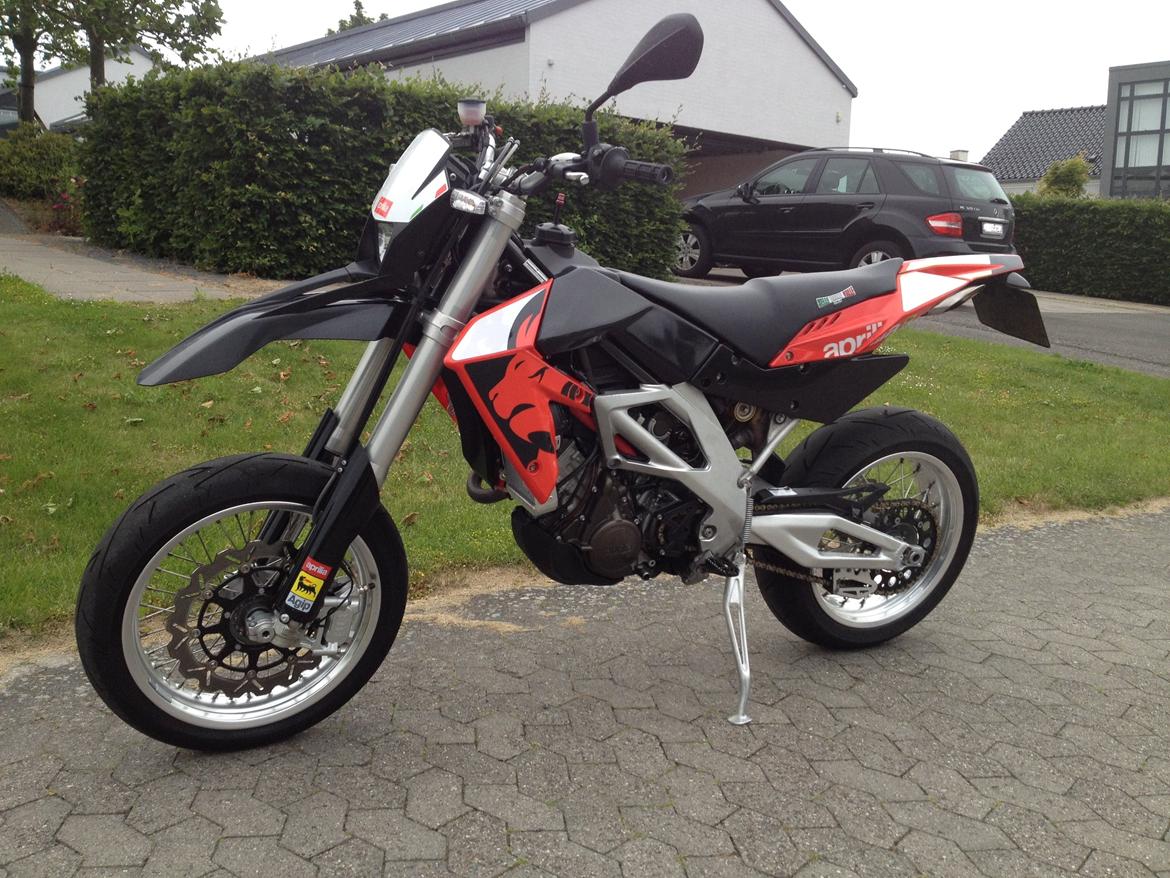 Aprilia SXV 550 Motard (Solgt) billede 8