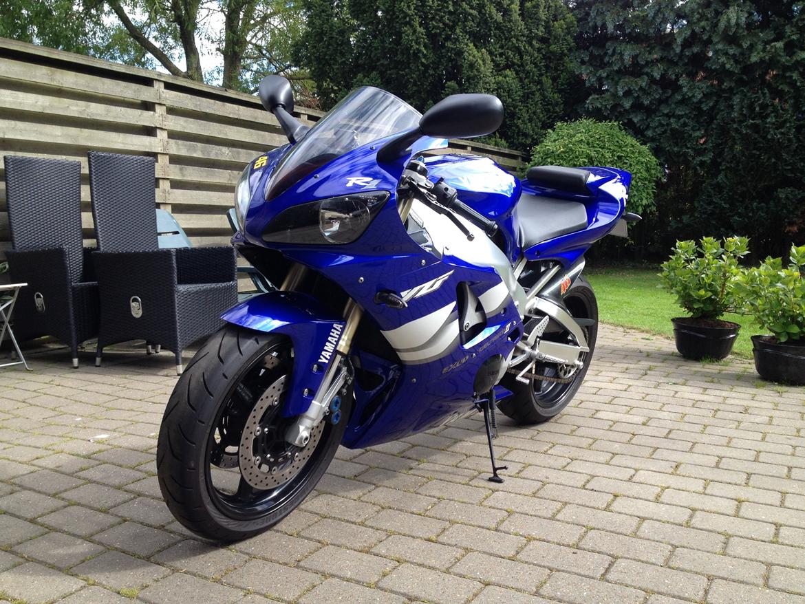 Yamaha YZF R1 billede 10