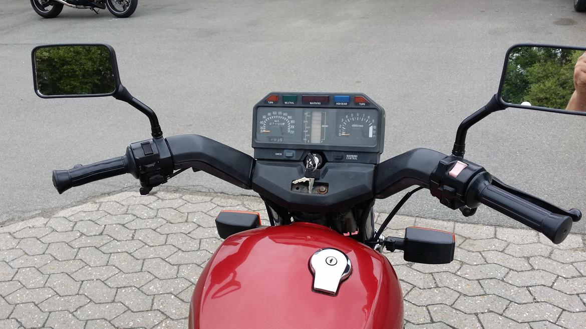 Yamaha XJ 750 Seca (SOLGT) billede 13