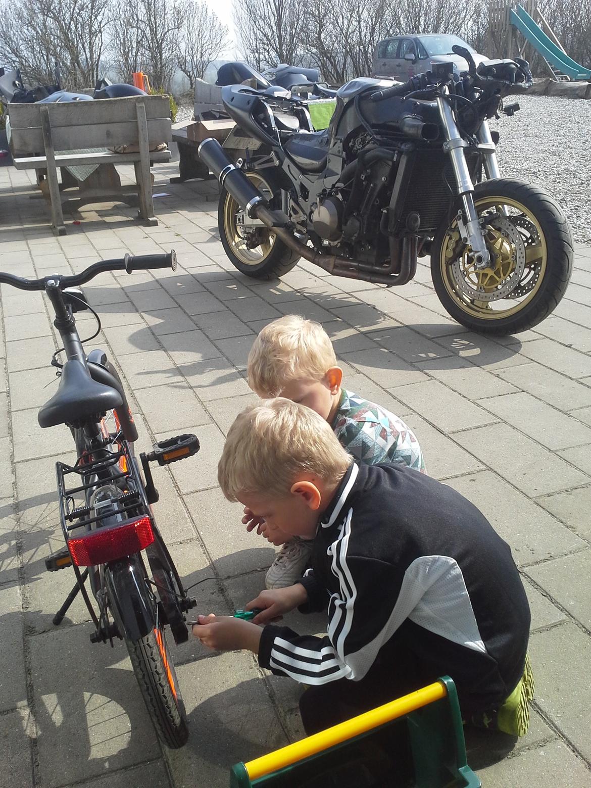 Kawasaki zx12r billede 35