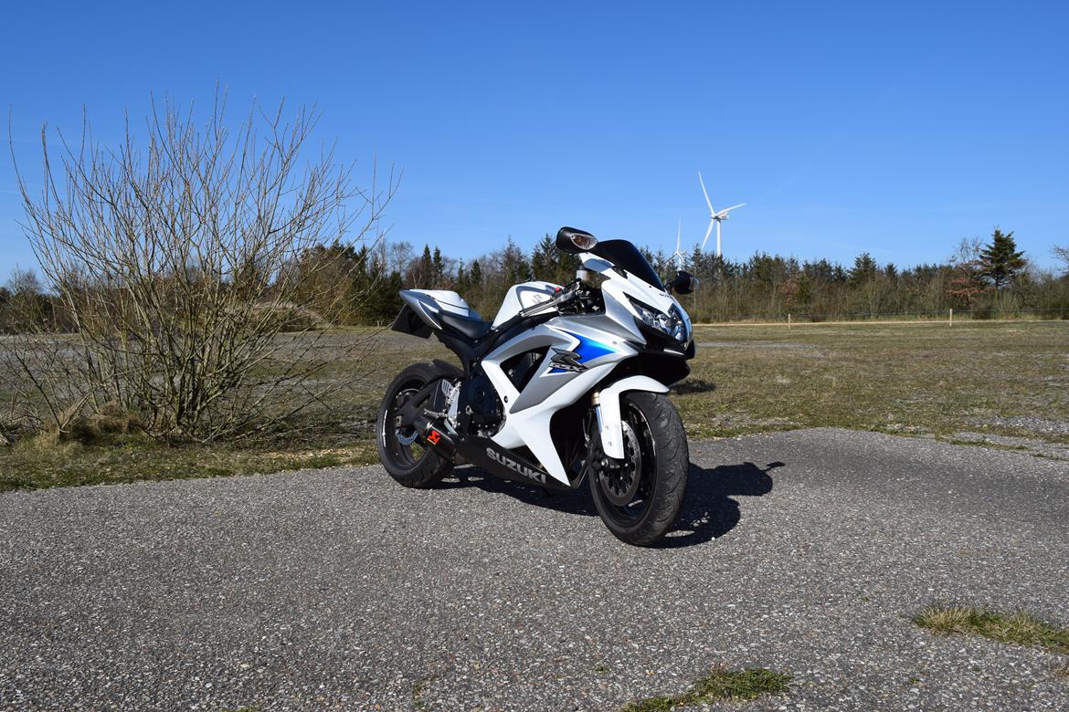 Suzuki GSXR 600 K8 billede 1