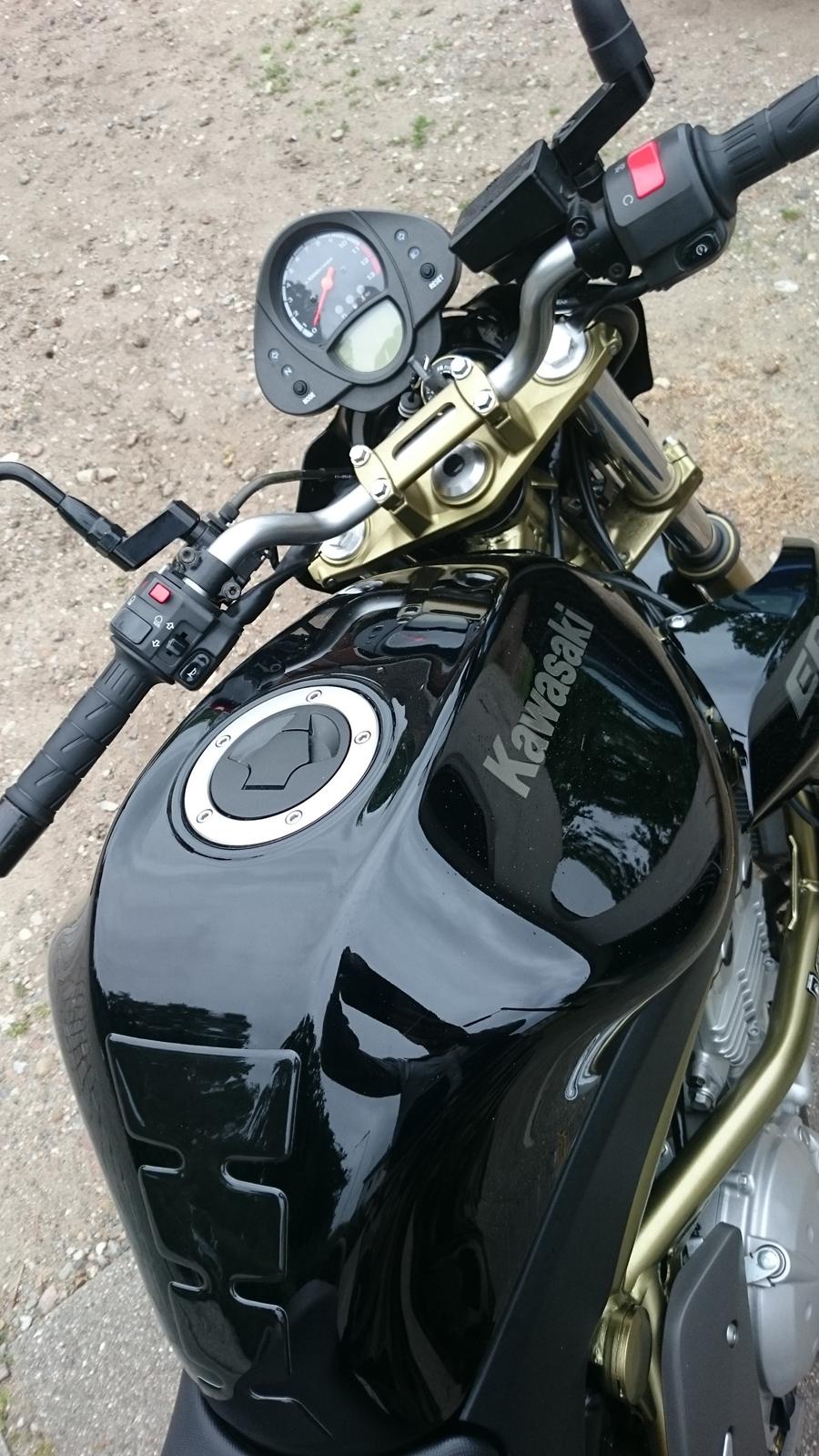 Kawasaki ER-6n billede 4