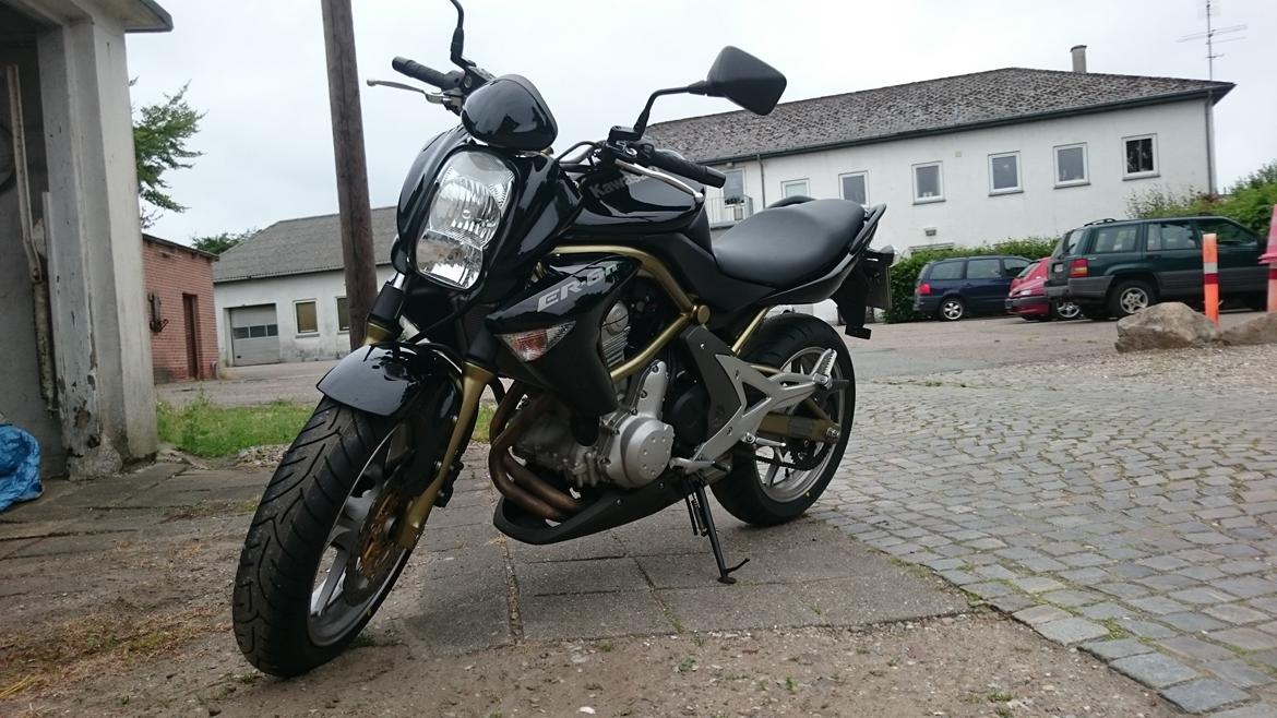 Kawasaki ER-6n billede 5