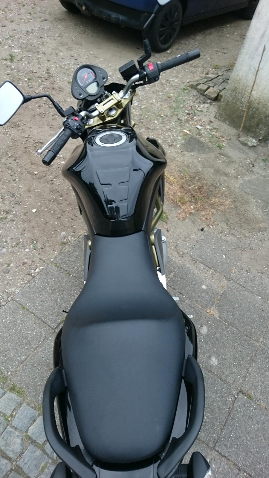 Kawasaki ER-6n billede 6