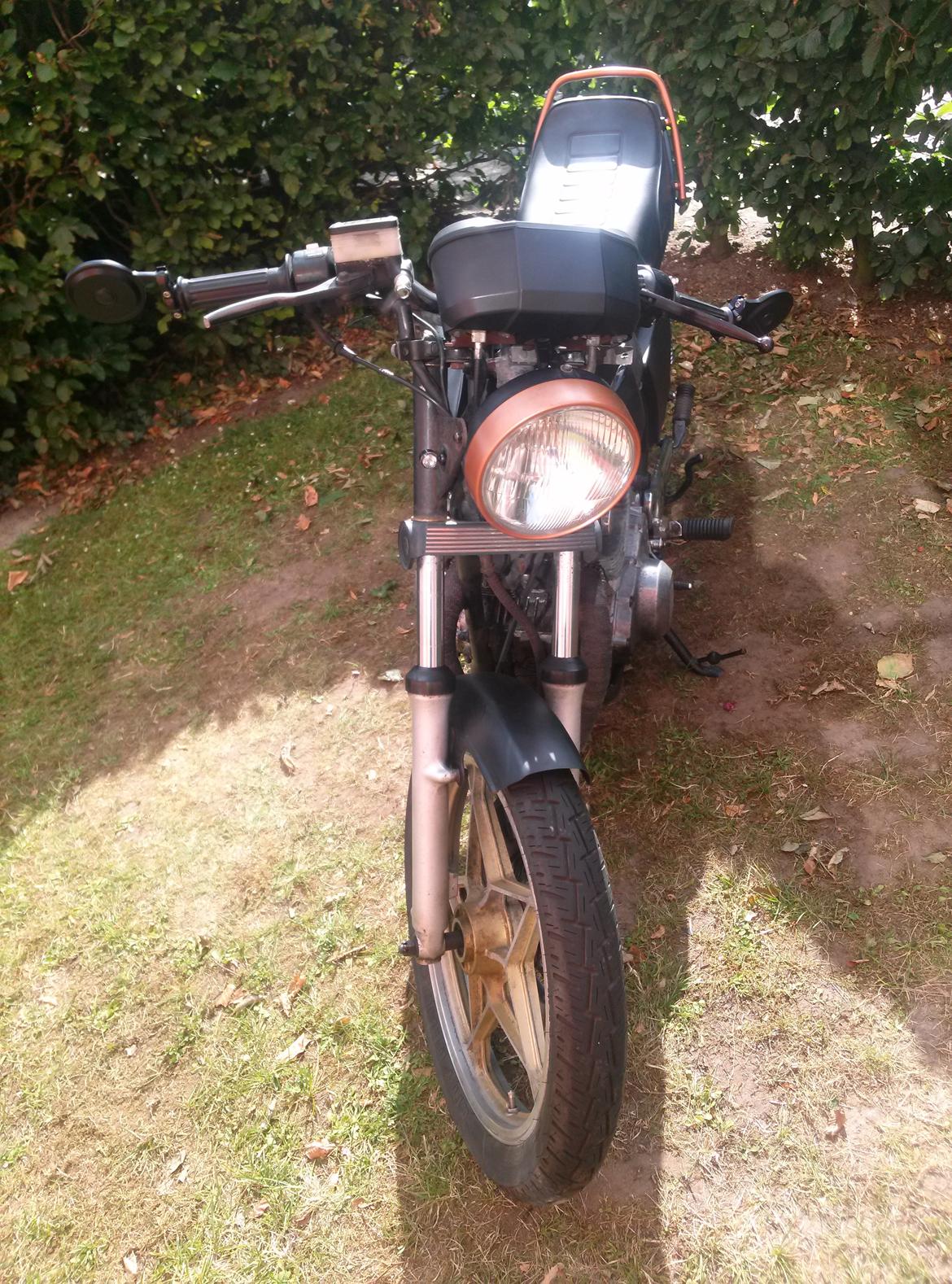 Suzuki GS450S billede 3