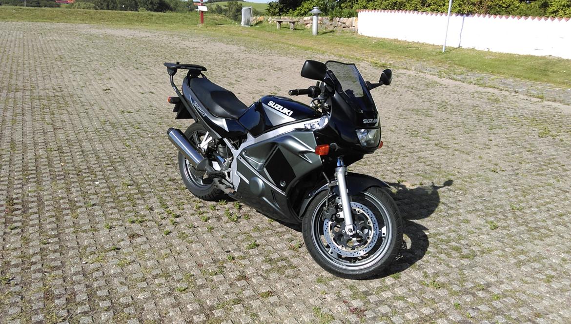 Suzuki GS 500E - Fræk vinkel ;) billede 1