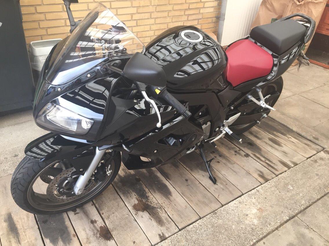 Suzuki SV650S ABS billede 3