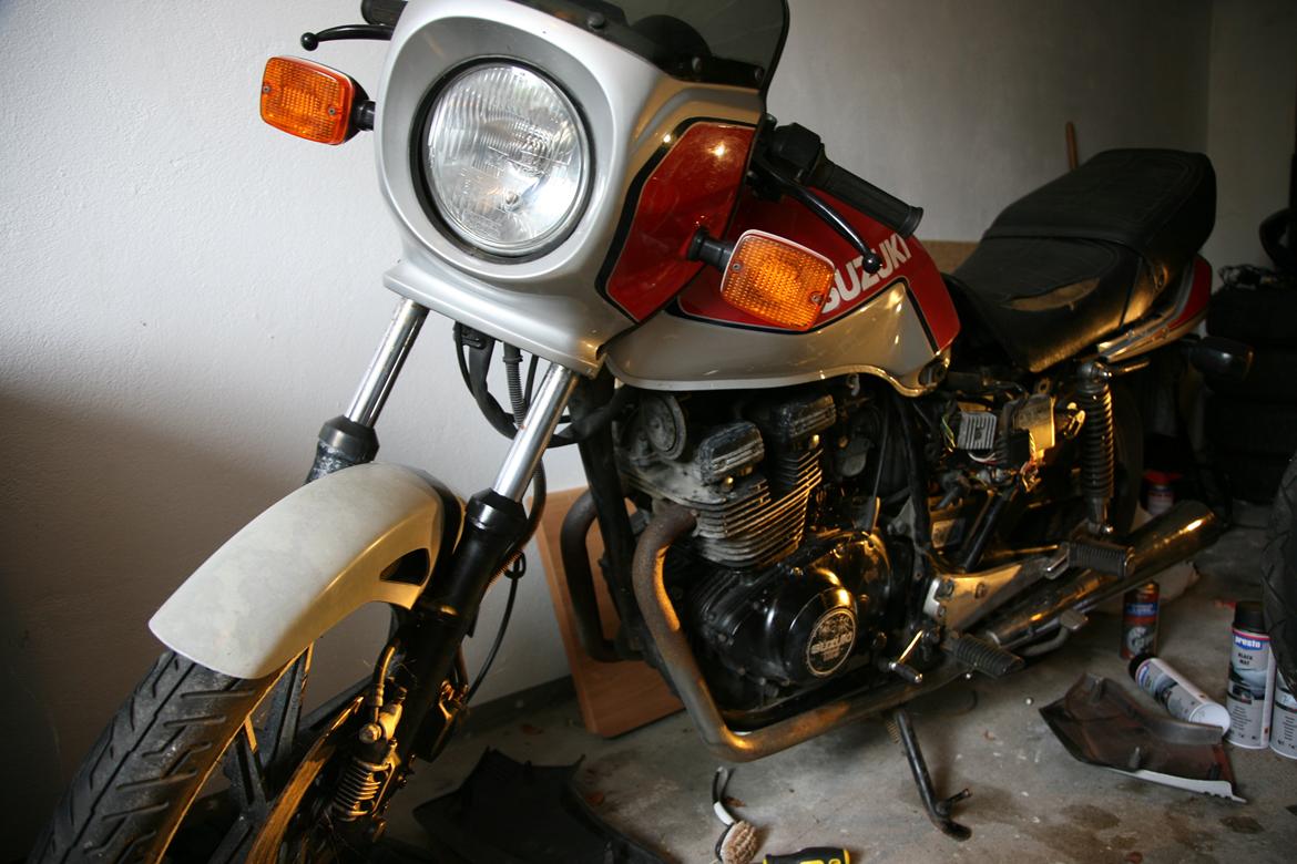 Suzuki gsx 250 billede 1