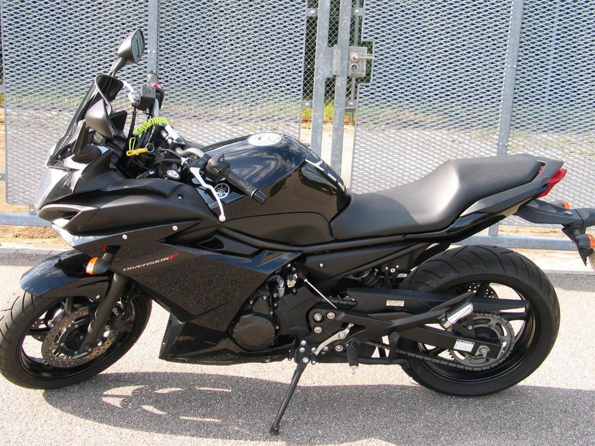 Yamaha FZ6R XJ6 Diversion F   billede 2