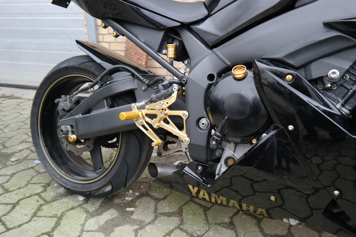 Yamaha R1 billede 3