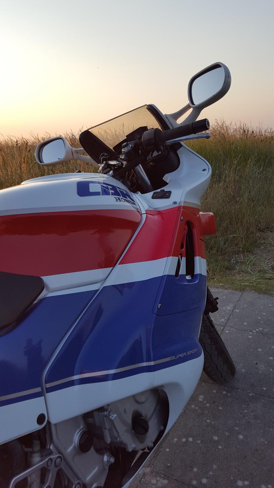 Honda CBR 600 F1 PC 23 billede 3